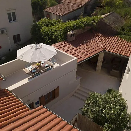 Oceanus Villa *